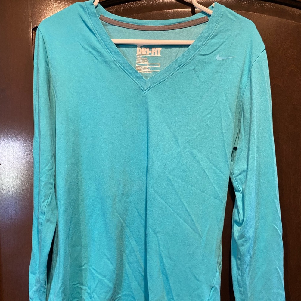 Nike Women’s Dri Fit long sleeve t shirt